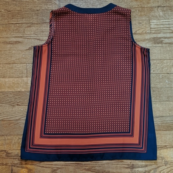 Host pick!🎉 Loft petite tunic - Picture 4 of 4